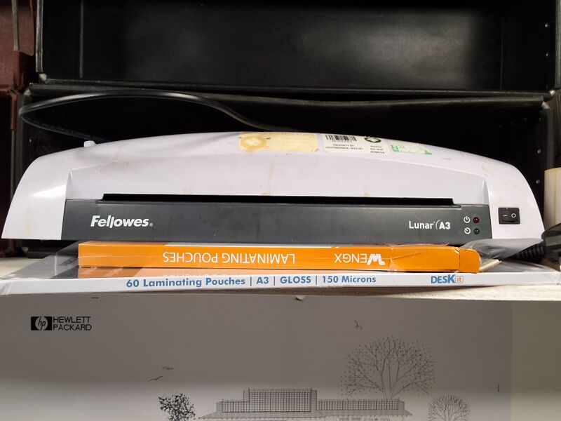 File:Tool Fellows Lunar A3 Laminator.jpg